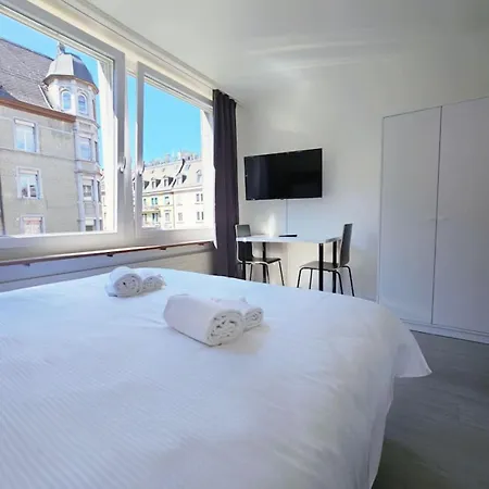 Urban Oasis With Queen Bed And View Be-38 Zúrich