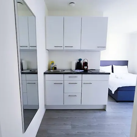 Urban Oasis With Queen Bed And View Be-38